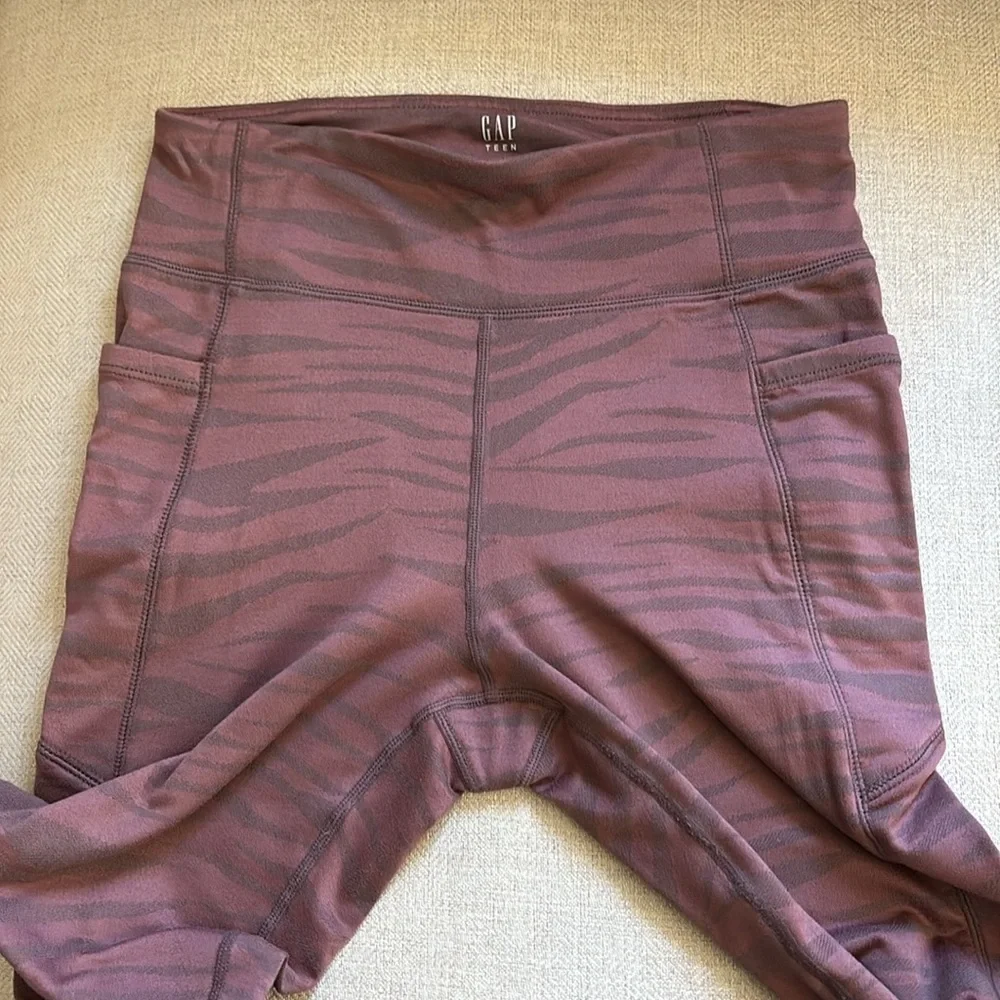 Gap Teen leggings with pockets